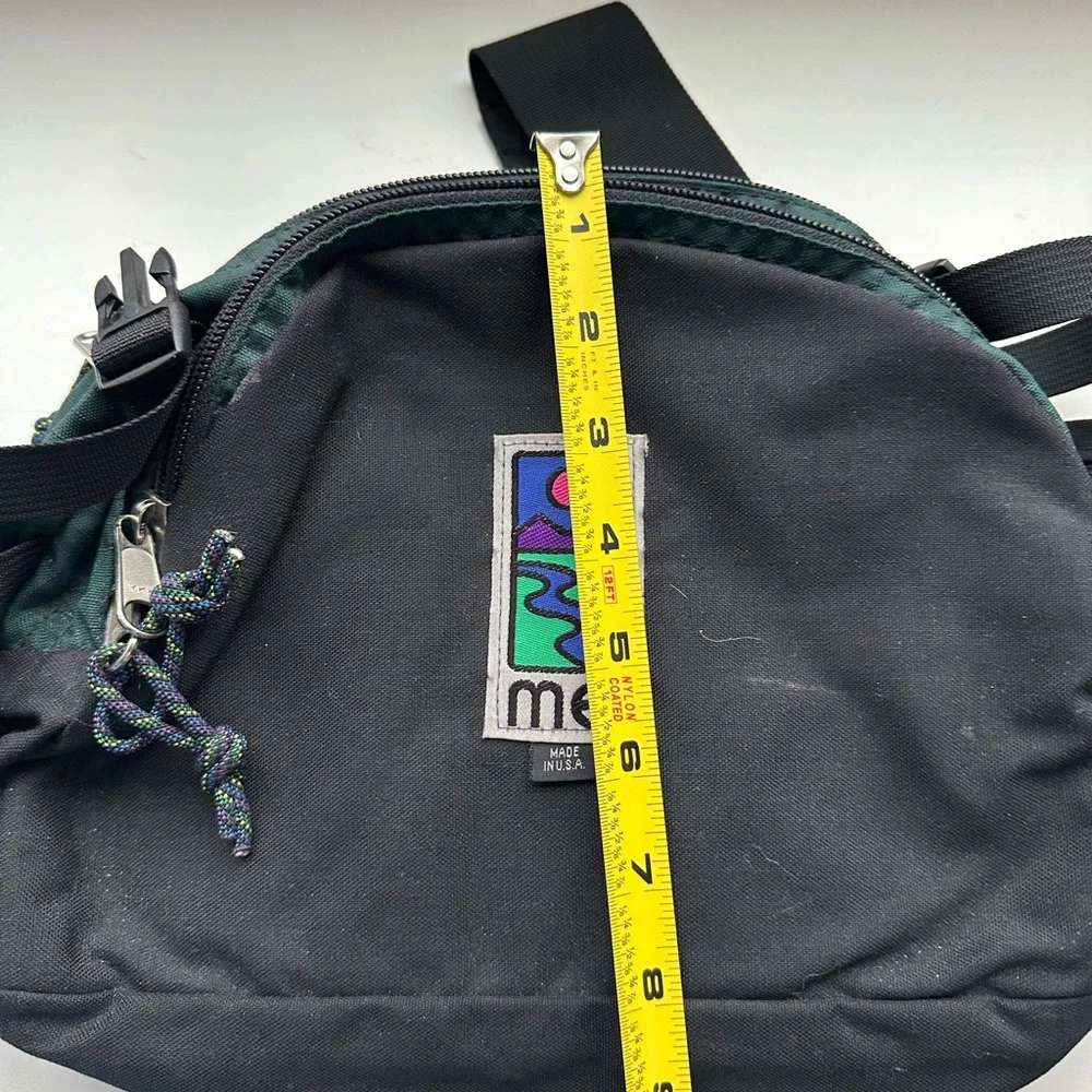 MEI Mountain Equipment Inc waist fanny pack. - Picture 5 of 11